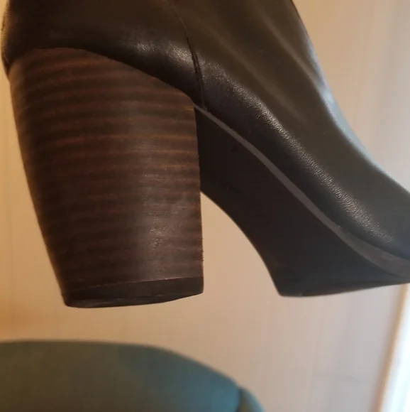 Lucky Brand Dark Brown Leather Ankle Booties - Picture 4 of 7